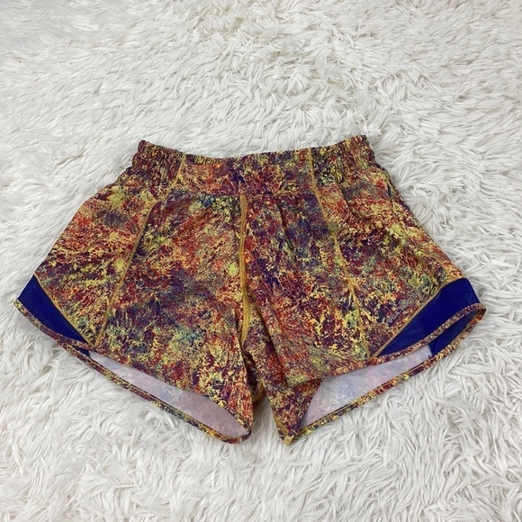 Lululemon Seawheeze 2019 Hotty Hot Shorts 4” Woodland Sprint - Picture 1 of 6